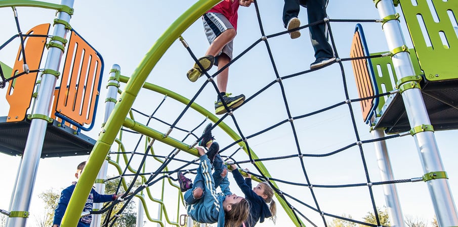 Playground Twisty Net Climber - Flex Climber