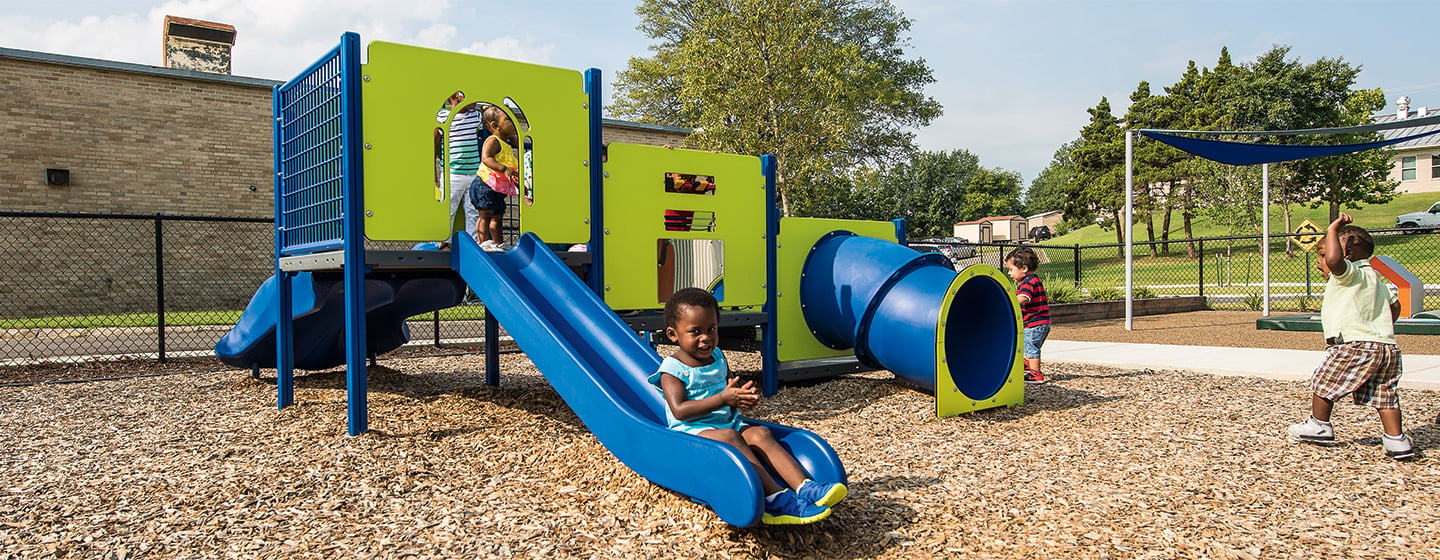 outdoor playground equipment for toddlers