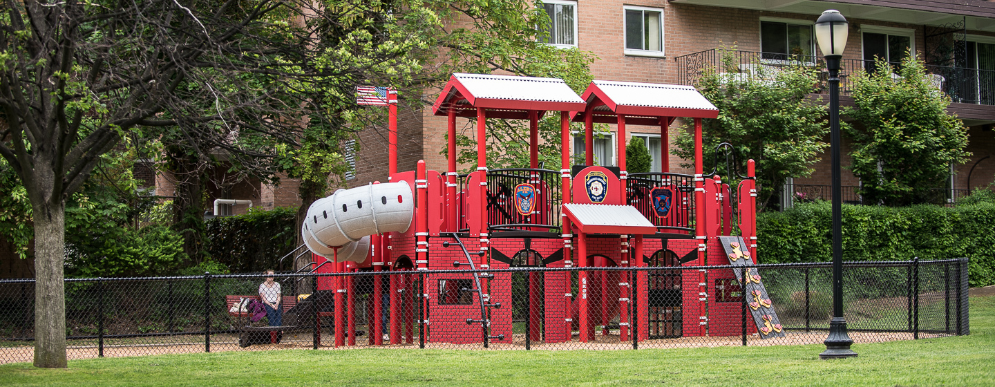 Jonathan L. IeIpi Firefighters Park Firefighterthemed Playground
